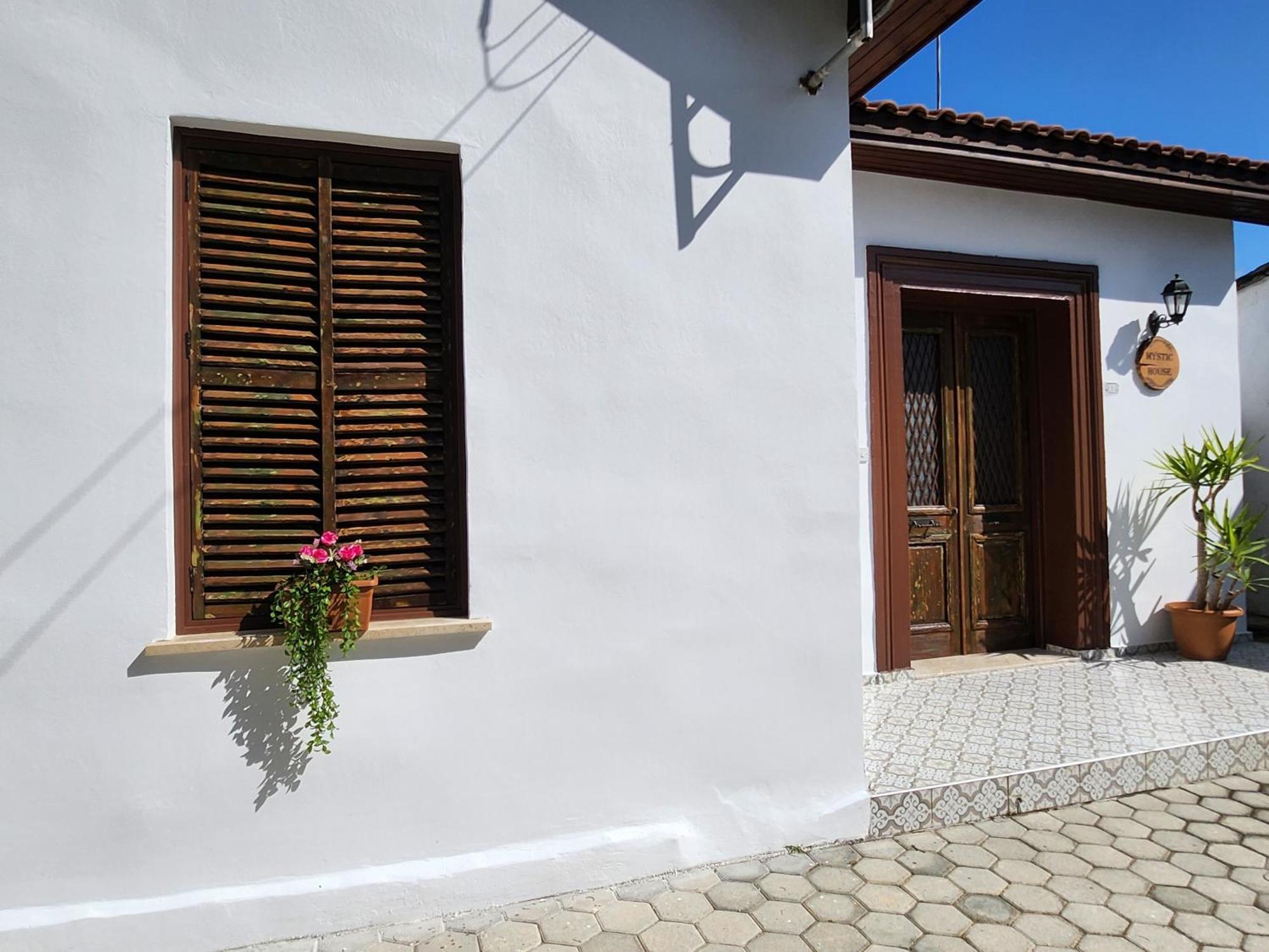 פמגוסטה Mystic Guest House Famagusta מראה חיצוני תמונה